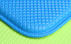 Dwinguler playmat round edge trim feature